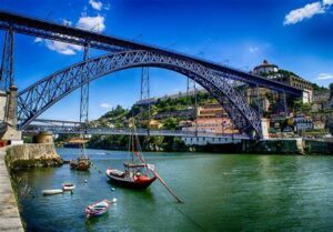“Ziedu skaistums un vīna garša-ceļojums uz Porto”
